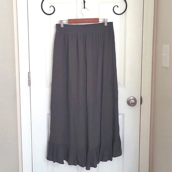 Ruffle Hem Skirt - Picture 2 of 2